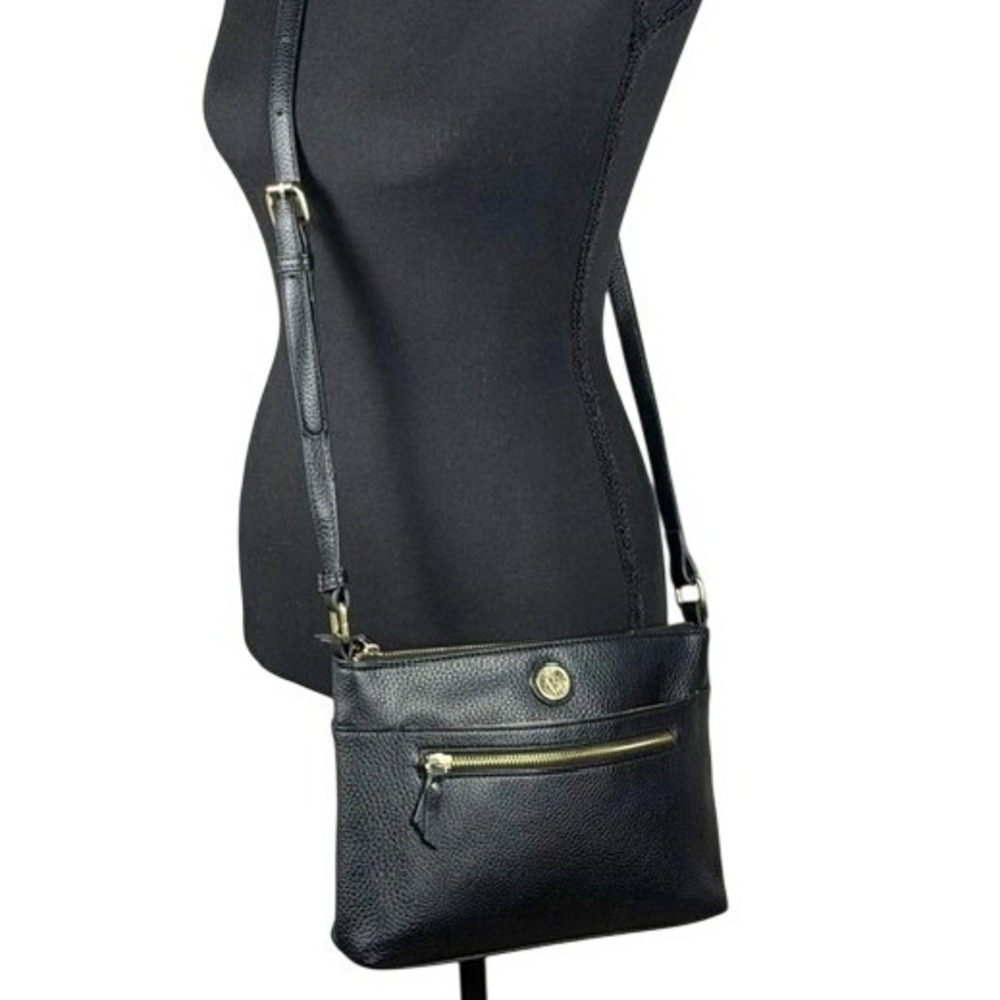 Anne Klein Black Pebble Leather Crossbody Bag Gold Tone Lion Logo Zip Pocket‎